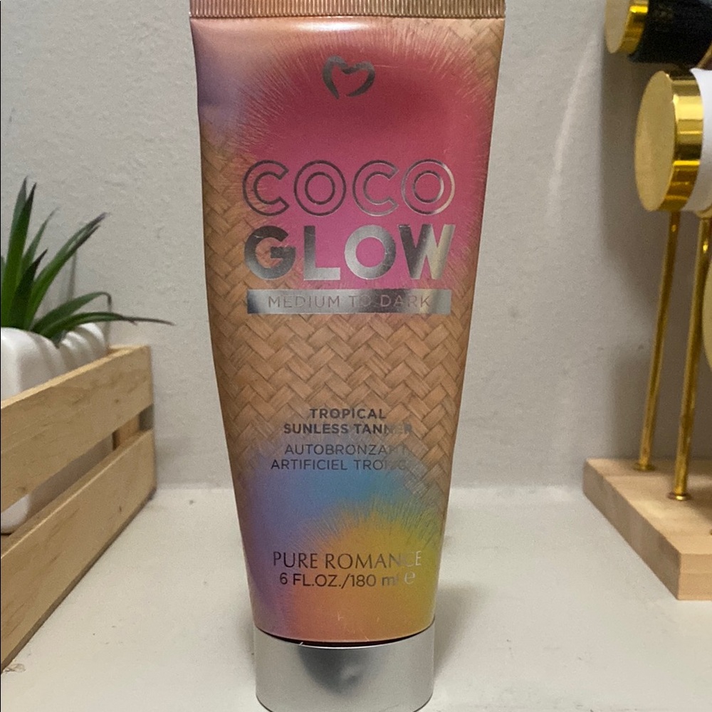 Pure Romance coco glow tanning lotion